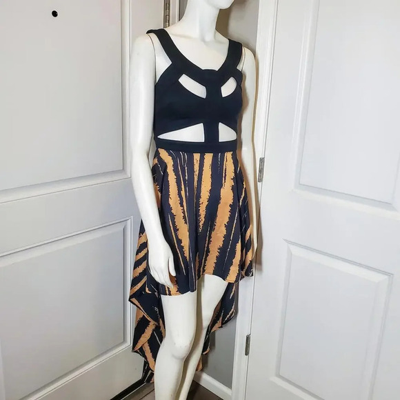 NWT Urban Outfitters Reverse Cut-Out Hi-Lo Skirt Dress Size Small - Picture 6 of 15